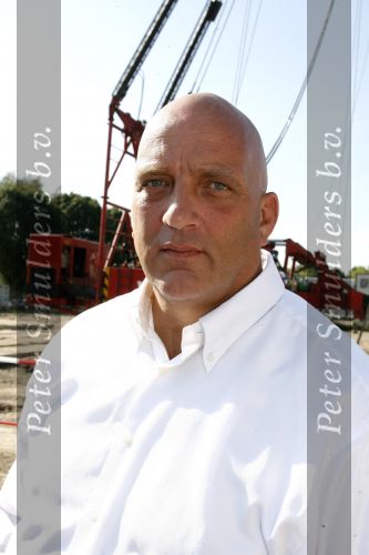 Sliedrecht 20 september 2006
Eerste paal gaat de grond in bij LEEF.
Herman den Blijker