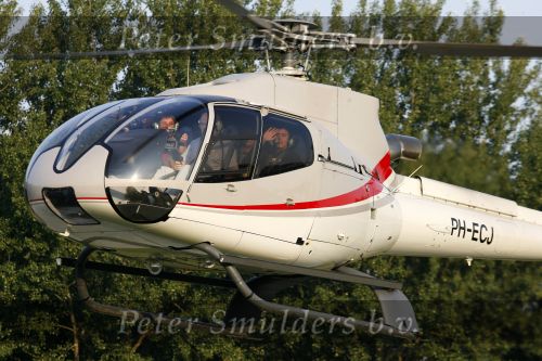 Sneek 14 september 2006
Jan Smit gaat met helicopter heel nederland af om zijn nieuwe cd te promoten.