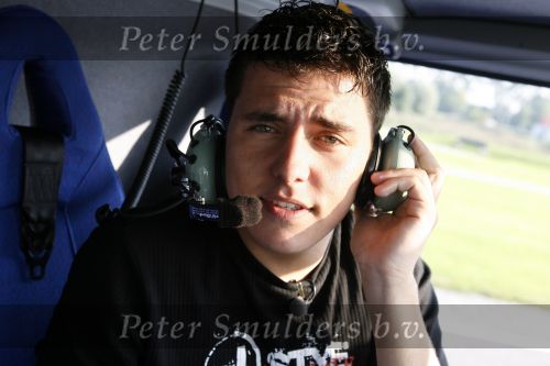 Sneek 14 september 2006
Jan Smit gaat met helicopter heel nederland af om zijn nieuwe cd te promoten.
