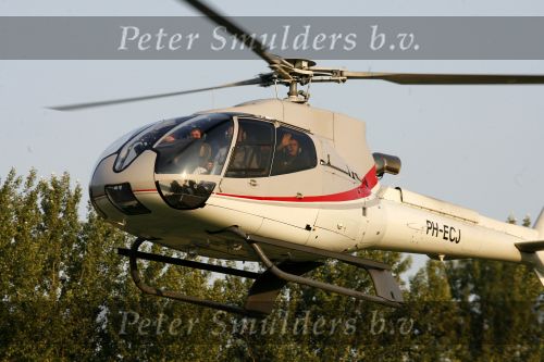 Sneek 14 september 2006
Jan Smit gaat met helicopter heel nederland af om zijn nieuwe cd te promoten.