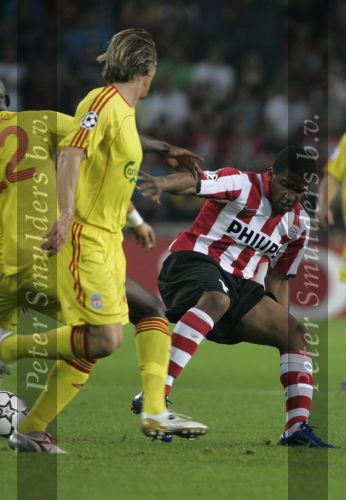 Eindhoven, 12 September 2006 Eerste wedstrijd ChampionsLeague Seizoen 2006/2007 eindstand 0-0
Jefferson Farfan