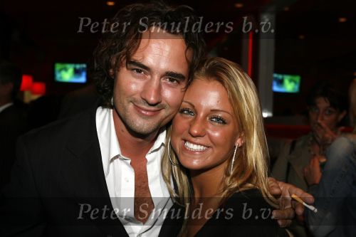 Amsterdam 7 september 2006
Opening Ijsbar lounge in Amsterdam.
Jeroen Nieuwenhuizen met vriendin