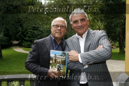 Hilversum 29 augustus 2006
Presentatie kookboek Rik Felderhof.
Joop Braakhekke.
