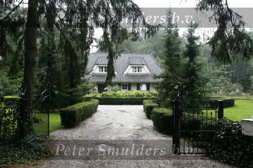Eefde 28 augustus 2006
Katja Schuurman en Thijs Romer zijn met dit huis bezig geweest maar hebben dit niet gekocht