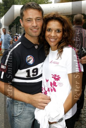 Den Bosch 17 september 2006
Fietsen voor Pink Ribbon met Leontien Zijlaard v Moorsel.
Leontien en haar man Michael Zijlaard
