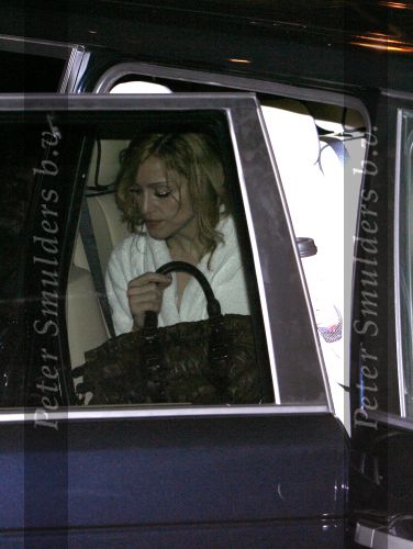 Amsterdam 3 september 2006
Madonna arriveert bij het amstel hotel na haar concert in de arena.
Peter Smulders bv
