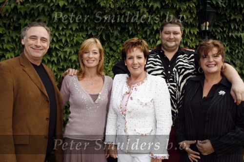 Houten 4 september 2006
Marianne Weber presenatie rondje hollands.
Tony Bodar Saskia v Bokhoev , Mariaane Weber Martijn lavrijssen en Jony de Boer