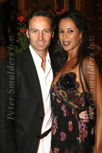 Amsterdam 6 september 2006
Modeshow Monique Collignon in het tropenmuseum.
Michael Lingg  met model Manuela