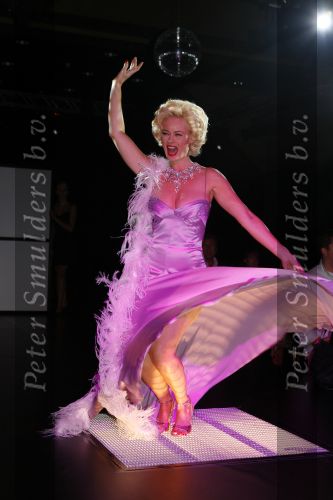 Noordwijk 26 augustus 2006
Presentatie blad JFK in huis ter Duin.
Monique Sluyter als Marilyn Monroe