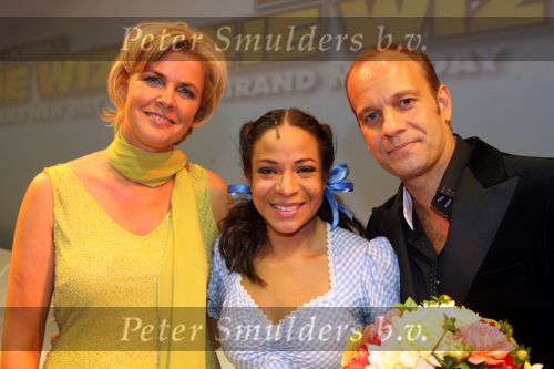 Utrecht, 9 September 2006
Beatrixhal. Permiere musical THE WIZ
Nurlaila Karim samen met Carlo Boszhard en Irene Moors