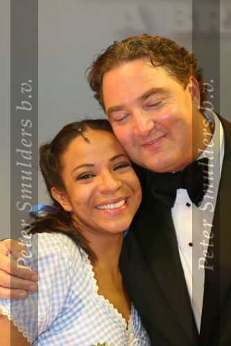Utrecht, 9 September 2006
Beatrixhal. Permiere musical THE WIZ
Nurlaila Karim samen met Erwin v Lambaart