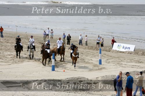 Noordwijk 26 augustus 2006
Polo op het strand van Noordijk.
polo