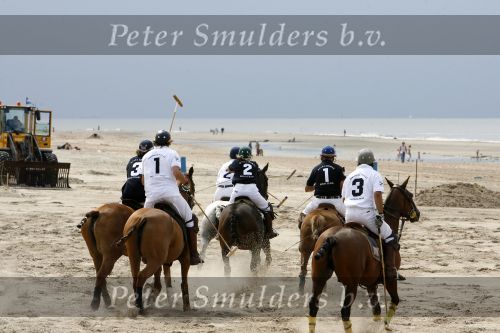 Noordwijk 26 augustus 2006
Polo op het strand van Noordijk.
polo