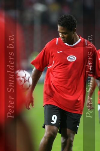 Eindhoven, 12 September 2006 PSV-FC Liverpool. 1e wedstrijd in de Champions League Seizoen 2006/2007 eindstand 0-0
Patrick Kluivert tijdens zijn eerste officiele warming up bij PSV