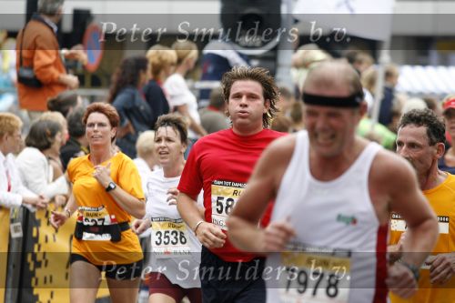 Zaandam 17 september 2006
Carolien Tensen loopt de dam tot dam loop met haar vriend Peter Gallas