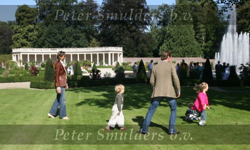 Apeldoorn, 9 September 2006
Fotosessie bij Kasteel \'t Loo met Prins Maurits en Prinses Marilene met hun kinderen Prinses Anna, Prins Lucas en Prinses Felicia.