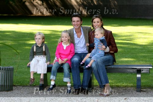 Apeldoorn, 9 September 2006
Fotosessie bij Kasteel \'t Loo met Prins Maurits en Prinses Marilene met hun kinderen Prinses Anna, Prins Lucas en Prinses Felicia.