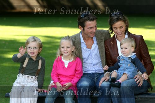 Apeldoorn, 9 September 2006
Fotosessie bij Kasteel \'t Loo met Prins Maurits en Prinses Marilene met hun kinderen Prinses Anna, Prins Lucas en Prinses Felicia.