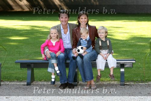 Apeldoorn, 9 September 2006
Fotosessie bij Kasteel \'t Loo met Prins Maurits en Prinses Marilene met hun kinderen Prinses Anna, Prins Lucas en Prinses Felicia.
