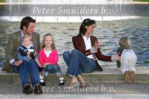 Apeldoorn, 9 September 2006
Fotosessie bij Kasteel \'t Loo met Prins Maurits en Prinses Marilene met hun kinderen Prinses Anna, Prins Lucas en Prinses Felicia.
