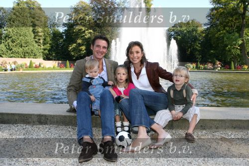 Apeldoorn, 9 September 2006
Fotosessie bij Kasteel \'t Loo met Prins Maurits en Prinses Marilene met hun kinderen Prinses Anna, Prins Lucas en Prinses Felicia.