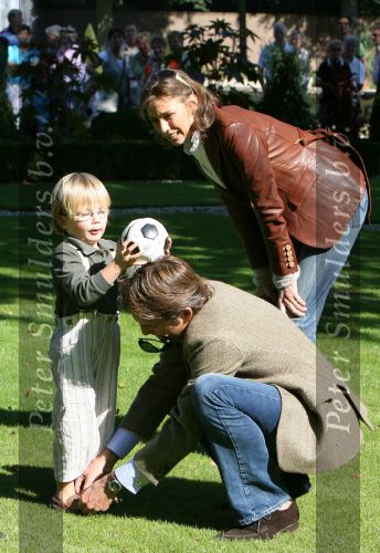 Apeldoorn, 9 September 2006
Fotosessie bij Kasteel \'t Loo met Prins Maurits en Prinses Marilene met hun kinderen Prinses Anna, Prins Lucas en Prinses Felicia.