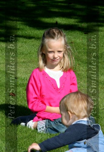 Apeldoorn, 9 September 2006
Fotosessie bij Kasteel \'t Loo 
Prinses Anna met haar broertje Prins Lucas en zusje Prinses Felicia