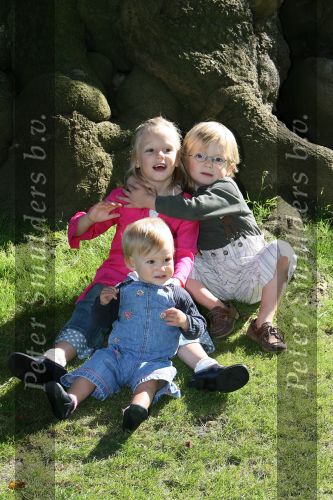 Apeldoorn, 9 September 2006
Fotosessie bij Kasteel \'t Loo 
Prinses Anna met haar broertje Prins Lucas en zusje Prinses Felicia