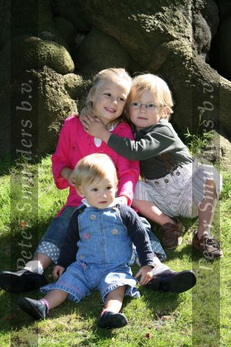 Apeldoorn, 9 September 2006
Fotosessie bij Kasteel \'t Loo 
Prinses Anna met haar broertje Prins Lucas en zusje Prinses Felicia