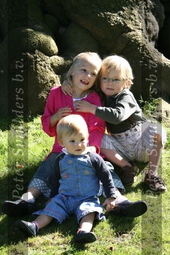 Apeldoorn, 9 September 2006
Fotosessie bij Kasteel \'t Loo 
Prinses Anna met haar broertje Prins Lucas en zusje Prinses Felicia