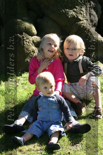 Apeldoorn, 9 September 2006
Fotosessie bij Kasteel \'t Loo 
Prinses anna met haar broertje Prins Lucas en zusje Prinses Felicia