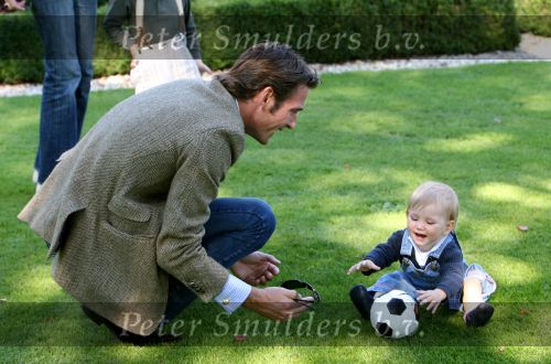 Apeldoorn, 9 September 2006
Fotosessie bij Kasteel \'t Loo 
Prinses Felicia met papa, Prins Maurits