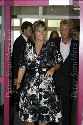 Zwolle 5 september 2006
Prinses laurentien op school in zwolle.