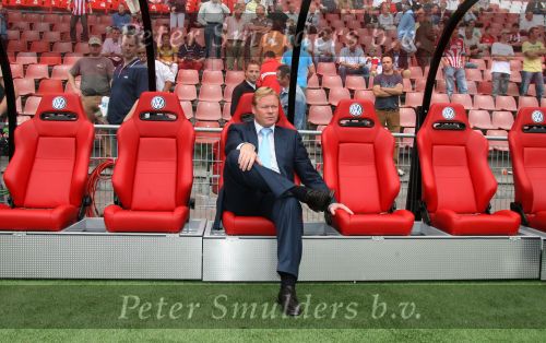 Eindhoven, 17 September 2006
Kompetitiewedstrijd PSV-Feyenoord, eindstand 2-1
PSV-trainer Ronald Koeman voor aanvang van de wedstrijd