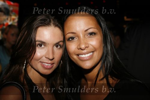 Amsterdam 31 augustus 2006
presentatie cd DJ Chuckie in Onnasis.
Sonja Silva en Rossana Lima