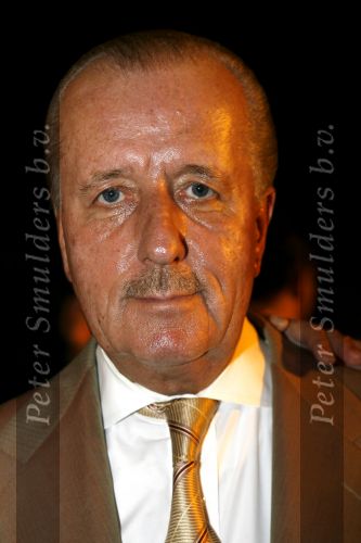 Amsterdam 6 september 2006
Modeshow Monique Collignon in het tropenmuseum.
Theo Hiddema met vrouw