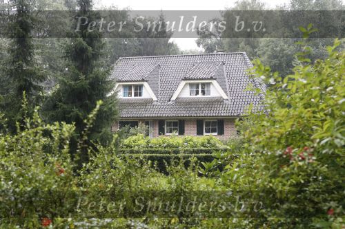 Eefde 28 augustus 2006
Katja Schuurman en Thijs Romer zijn met dit huis bezig geweest maar hebben dit niet gekocht