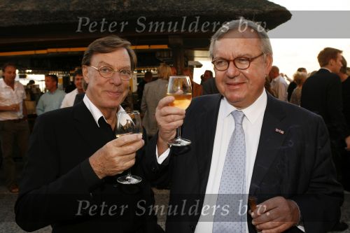 Noordwijk 26 augustus 2006
Presentatie blad JFK in huis ter Duin.
Frans Molenaar en Thomas Lepeltak