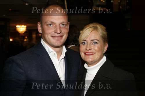Noordwijk 26 augustus 2006
Presentatie blad JFK in huis ter Duin.
vivian boelen met broer