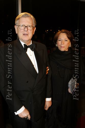 Amsterdam 14 februari 2006
Premiere cabaret in carre.
Willem Jan v Vollenhoven ( Broer van Pieter v Vollenhoven )met vrouw