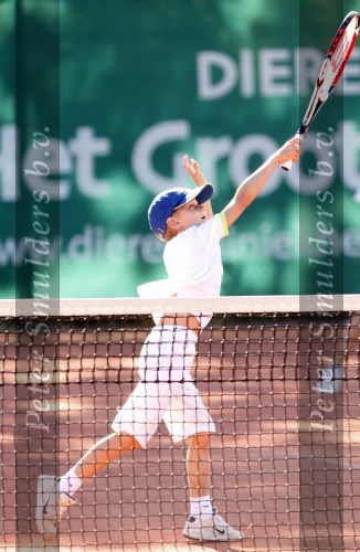 Muiderberg 7 september 2007
Alec en Emma Krajicek  spelen samen tennis bij de clubkampioenschappen. Papa Richard en de au pair kijken toe.