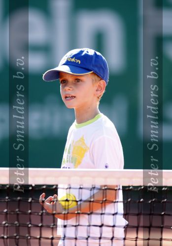 Muiderberg 7 september 2007
Alec en Emma Krajicek  spelen samen tennis bij de clubkampioenschappen. Papa Richard en de au pair kijken toe.