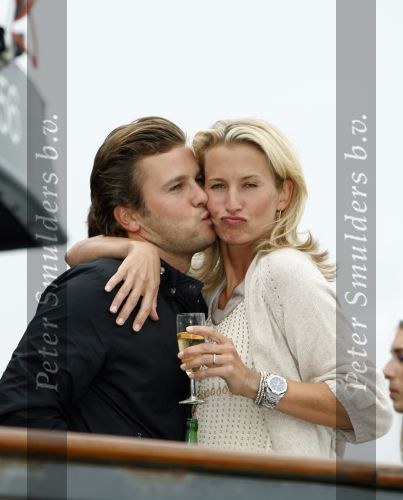 Amsterdam 30 augustus 2007
Eindfeest van Talpa op de supperclub boot.  Anouk Smulders en Winston Gerschtanowitz
