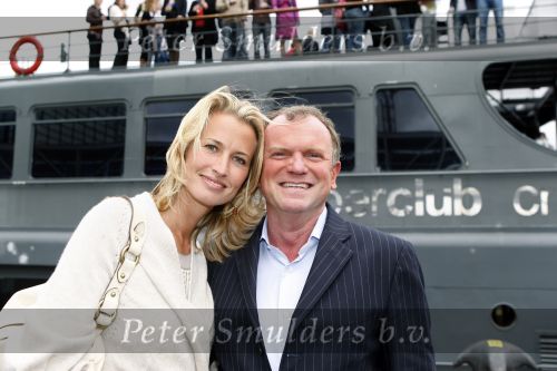 Amsterdam 30 augustus 2007
Eindfeest van Talpa op de supperclub boot. Anouk Smulders en Evert Santegoeds