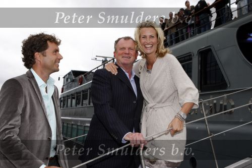 Amsterdam 30 augustus 2007
Eindfeest van Talpa op de supperclub boot. Anouk Smulders Evert Santegoeds en weerman ...