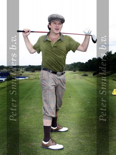 Zandvoort 18 augustus 2007
Beau v Erven Dorens met korte broek en pet golfend  tijdens Charity challenge tijdens KLM open.