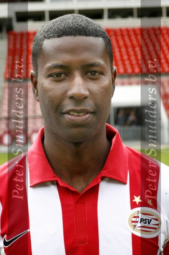 Eindhoven, 28 Augustus 2007
Jaarlijkse fotosessie van de nieuwe Selektie van PSV Seizoen 2007/2008
Edison Mendez