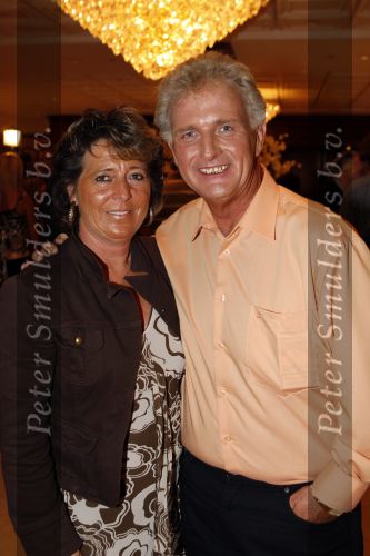 Noordwijk 15 augustus 2007
Tros zomerfeest bij hotels van Oranje . Emile Hartkamp met vrouw