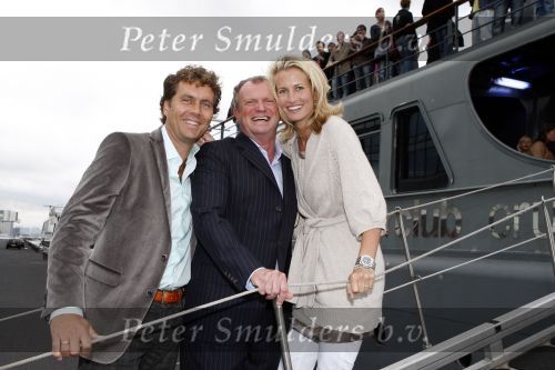 Amsterdam 30 augustus 2007
Eindfeest van Talpa op de supperclub boot. Anouk Smulders Evert Santegoeds en weerman ...