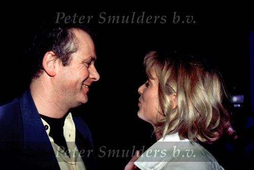 Mary Lou Stennis met haar ex-man en een glaasje champagne



PETER SMULDERS BV